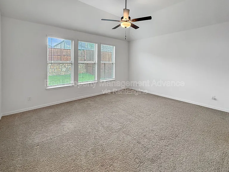 3517 Henry Xing — Photo 10
