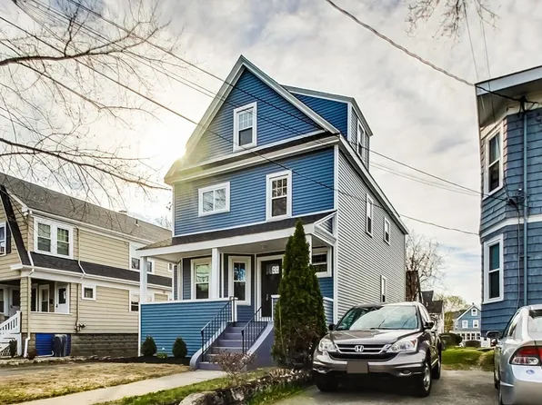 40 Cleveland St, Melrose, MA 02176
