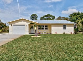 202 Delaware Ave, Sebastian, FL 32958