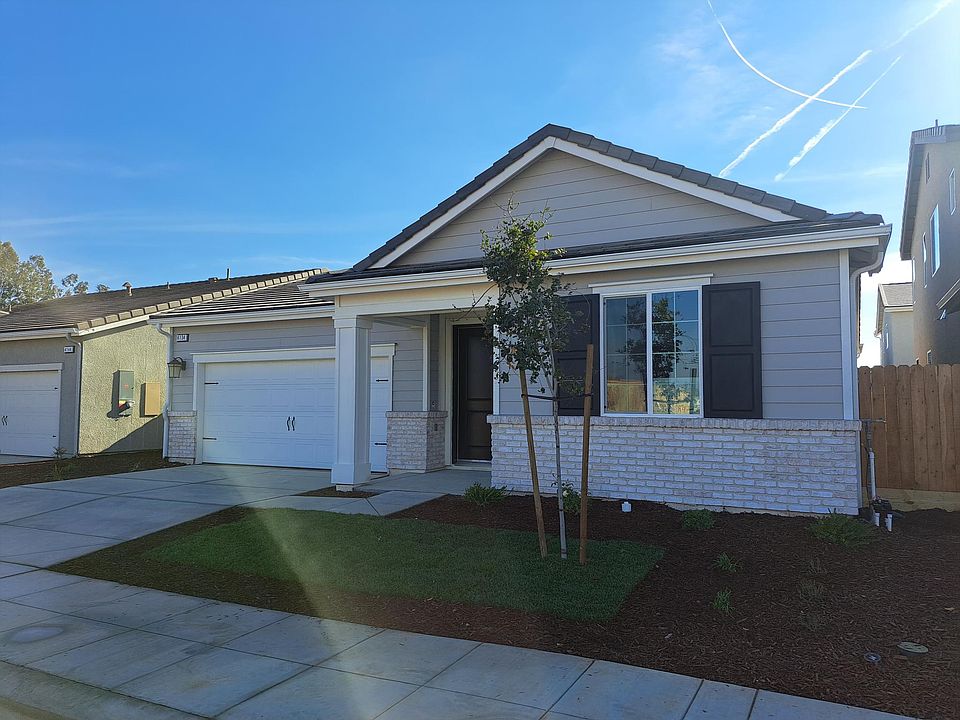 Front of the House1