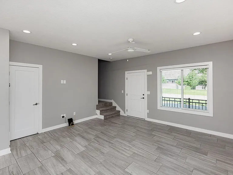620 SE Westown Pkwy — Photo 7