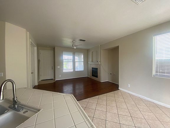 3rd image of 5008 Fox Trotter Way