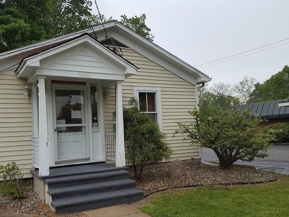 1st image of 16 Church St