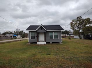 414 Avenue E, Highlands, TX 77562