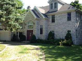 1103 N Maple Ln, Prospect Heights, IL 60070