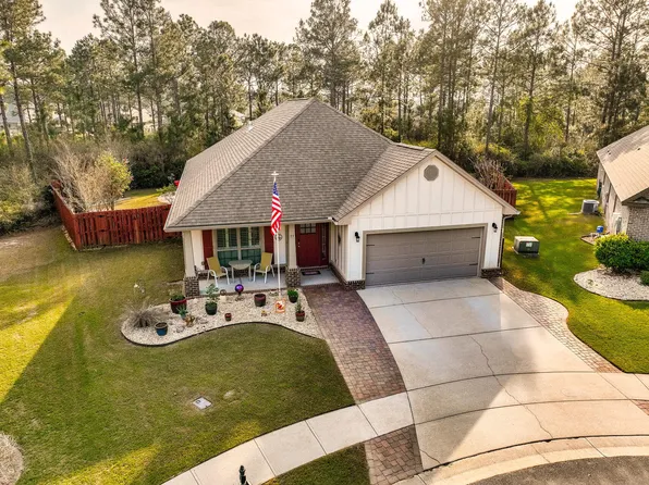 99 Twain Trl, Freeport, FL 32439