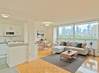 666 Spadina Ave #2010, Toronto, ON M5S 2H8