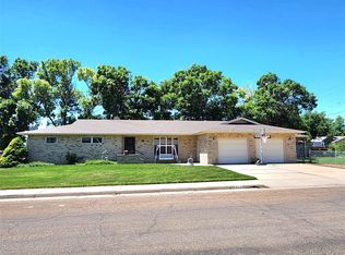 311 Maple St, Julesburg, CO 80737