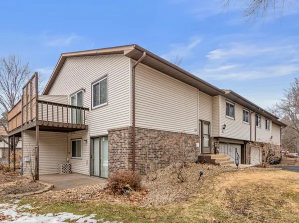 1349 Ashland Pl, Cambridge, MN 55008