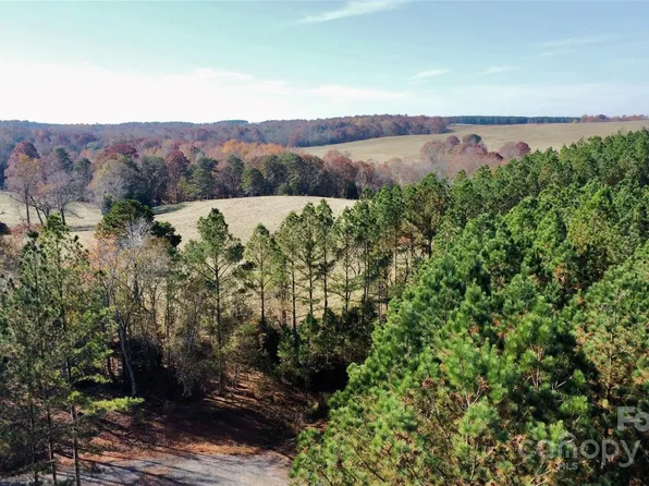 127 Whispering Pines Ln #70A, Mooresboro, NC 28114