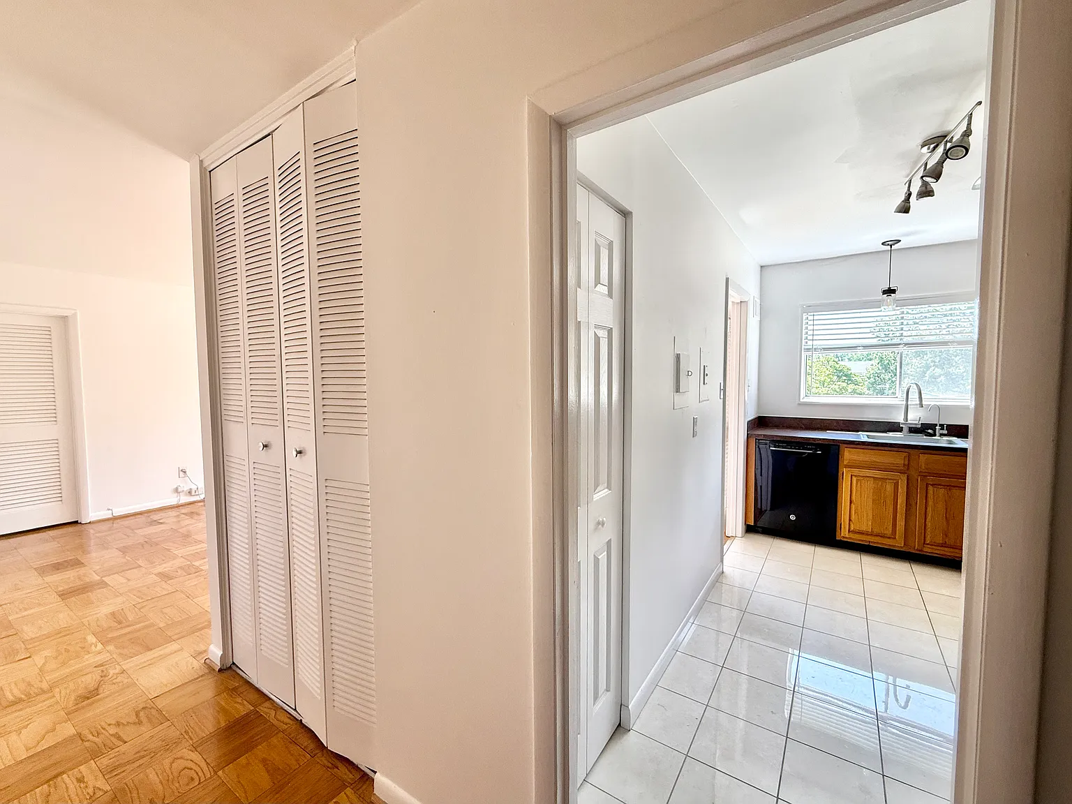 1 bed, 786 sqft, $1,850 — Photo 4