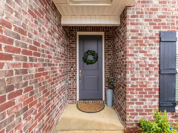 604 Ronnie Dr SE, Hartselle, AL 35640