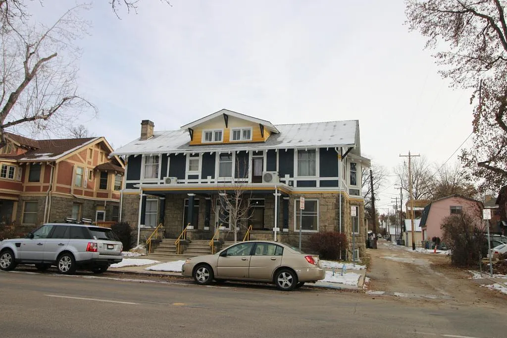712 N 8th St — Photo 2