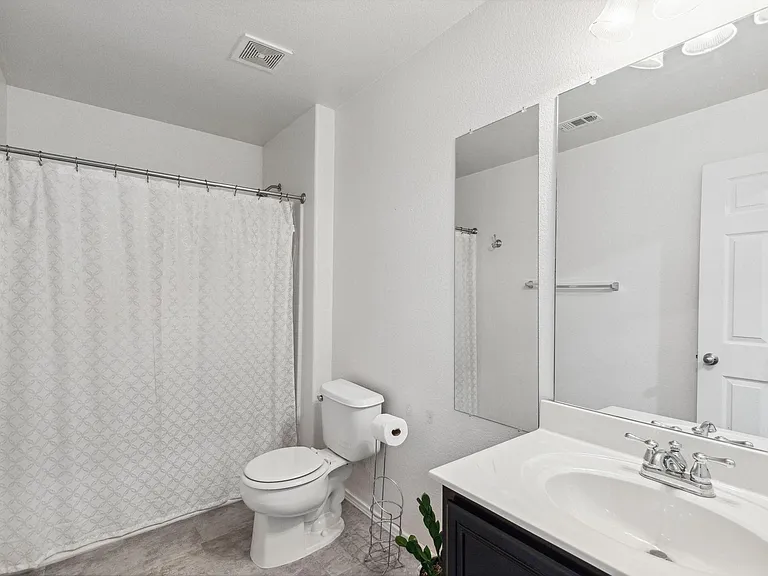 5944 Snow Creek Dr — Photo 12
