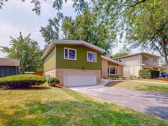2nd image of 3746 Cherry Hills Dr