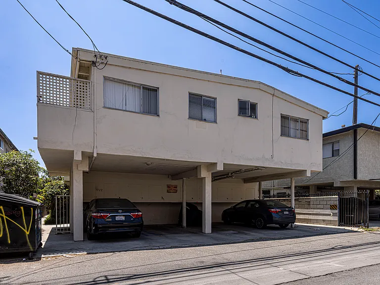 3722 Mentone Ave #8 — Photo 15
