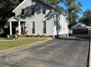 304 E Cole St, Du Quoin, IL 62832