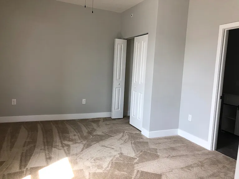 238 Bridge St — Photo 4
