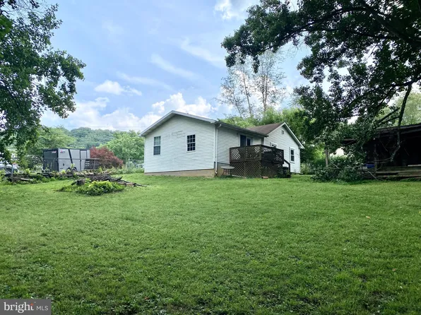 12111 Orabell Dr NE, Cumberland, MD 21502