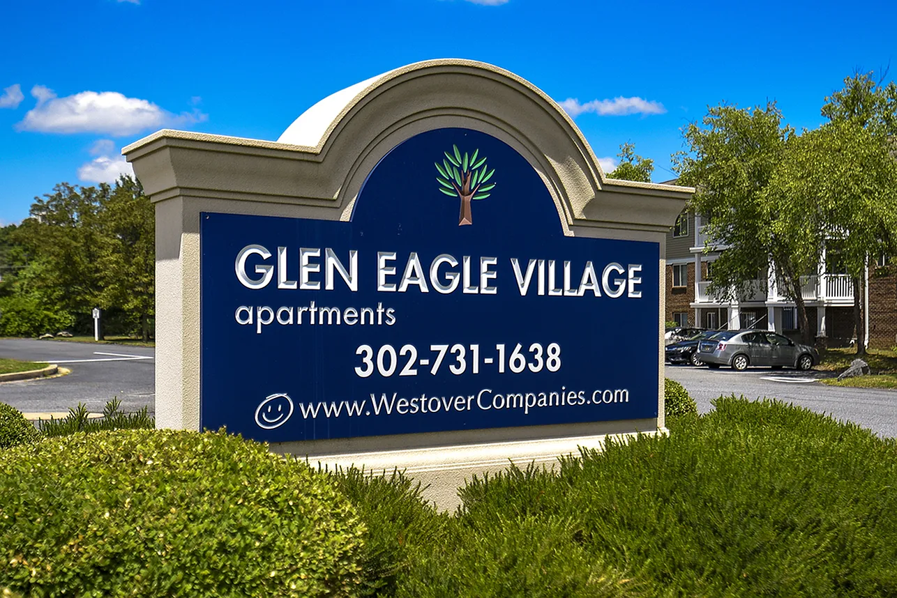 Glen Eagle Village Apartments — Photo 1