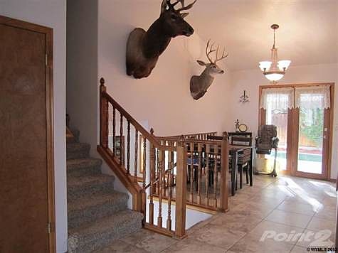 2nd image of 1008 Rosewood Dr