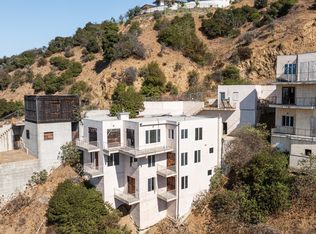 2521 Woodstock Rd, Los Angeles, CA 90046