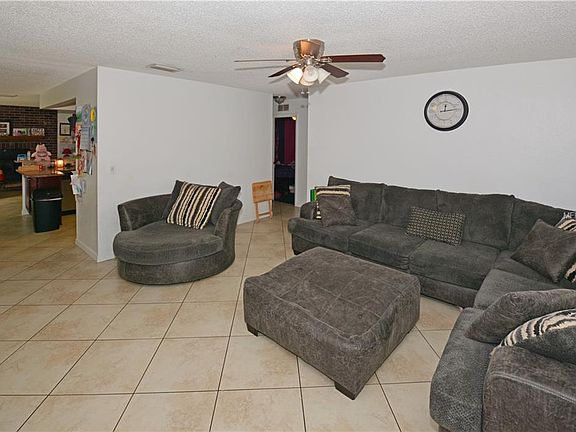 5th image of 6638 Timberwood Cir N