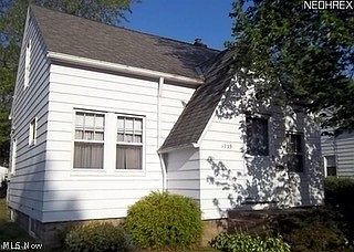 1st image of 1739 Longwood Dr