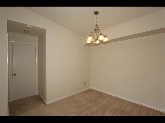 4th image of 529 Aspen Glen Dr APT 212