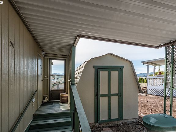 3rd image of 1007 Shadow Ranch Ln