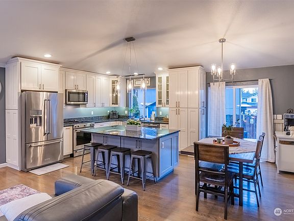 5th image of 9205 151st Street Ct E