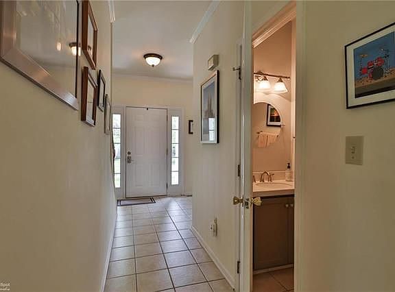 5th image of 4893 Waterford Dr