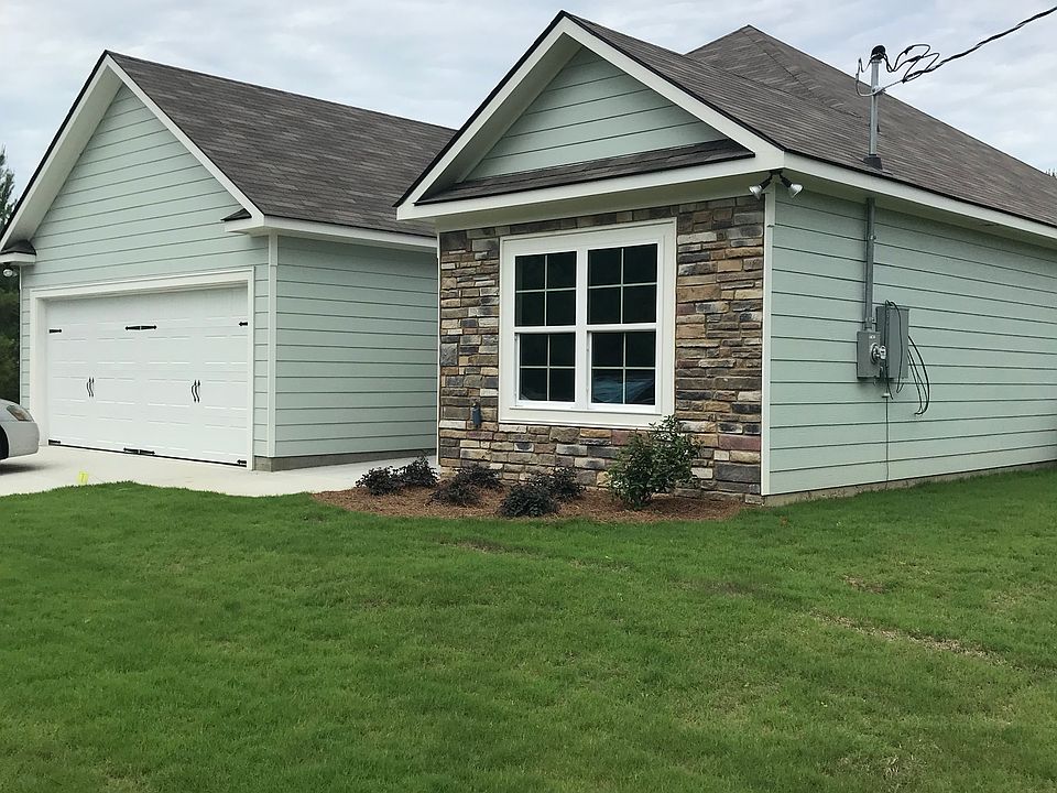 1st image of 28 Pine Grove Ln