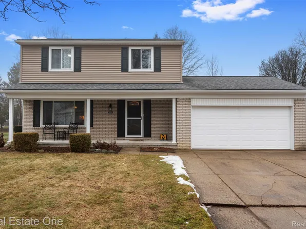 3843 Anvil Dr, Troy, MI 48083