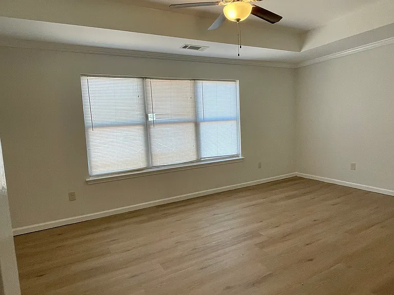 300 Turtle Creek Dr — Photo 8