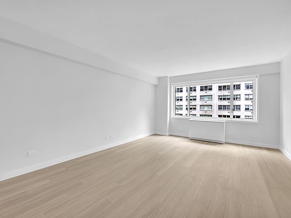 5th image of 165 E 66th St APT 4C