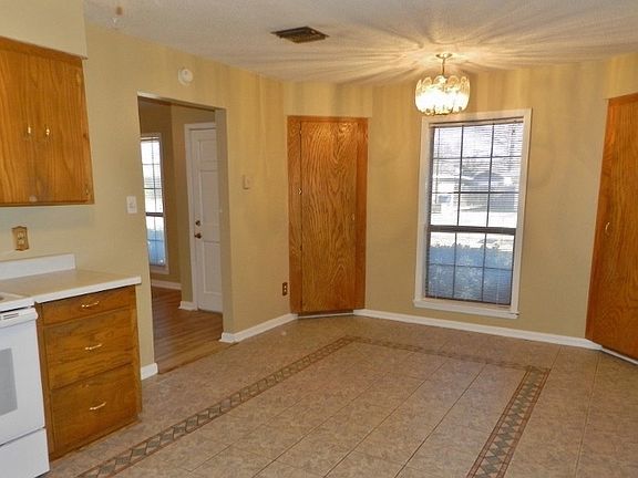 4th image of 128 Sea Pines Dr