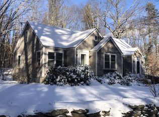 35 East St, Petersham, MA 01366