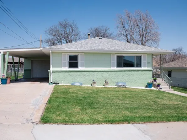 605 W G St, McCook, NE 69001