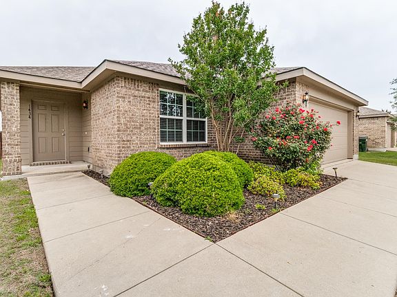2nd image of 1434 S Raven Dr