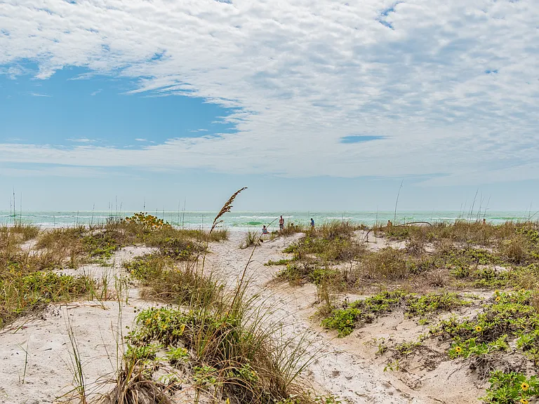 13650 Gulf Blvd #402 — Photo 31