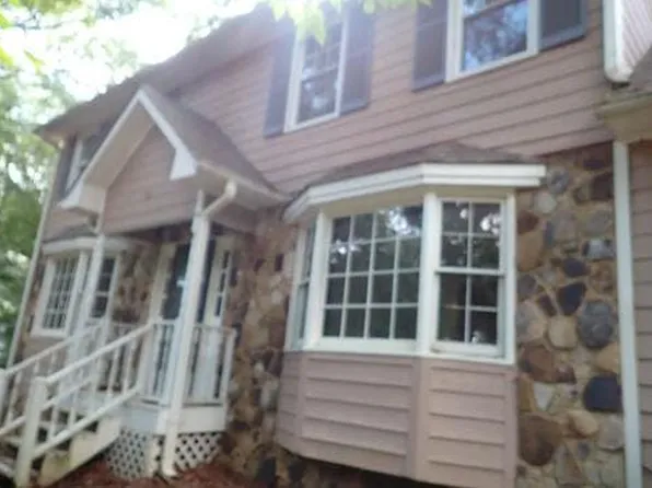 12 Idlewood Dr NW, Cartersville, GA 30121