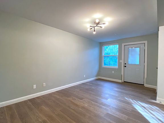 5th image of 155 Bartlett St #14