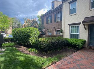1216 Michigan Ct, Alexandria, VA 22314