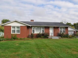 608 E Market St, Baltimore, OH 43105