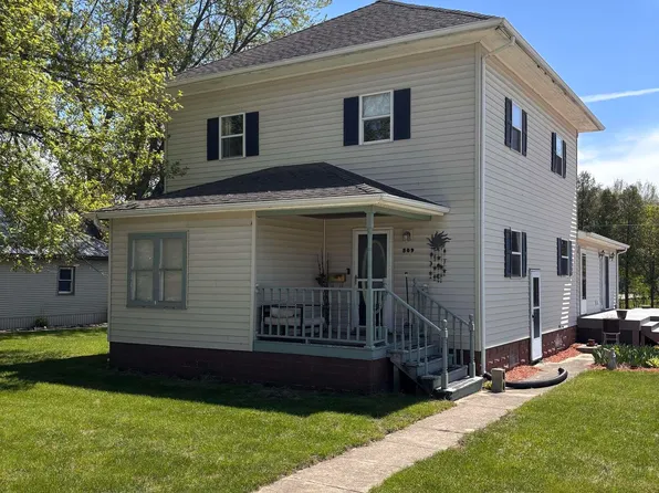 509 W 1st St, Sumner, IA 50674