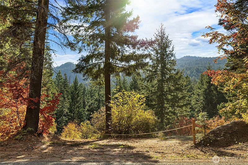 2nd image of 1270 South Cle Elum Ridge Road
