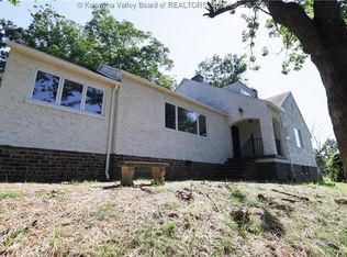 327 Hawthorne Dr, Charleston, WV 25302