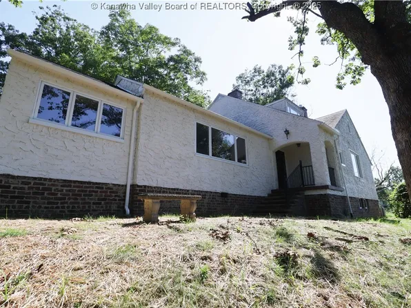 327 Hawthorne Dr, Charleston, WV 25302