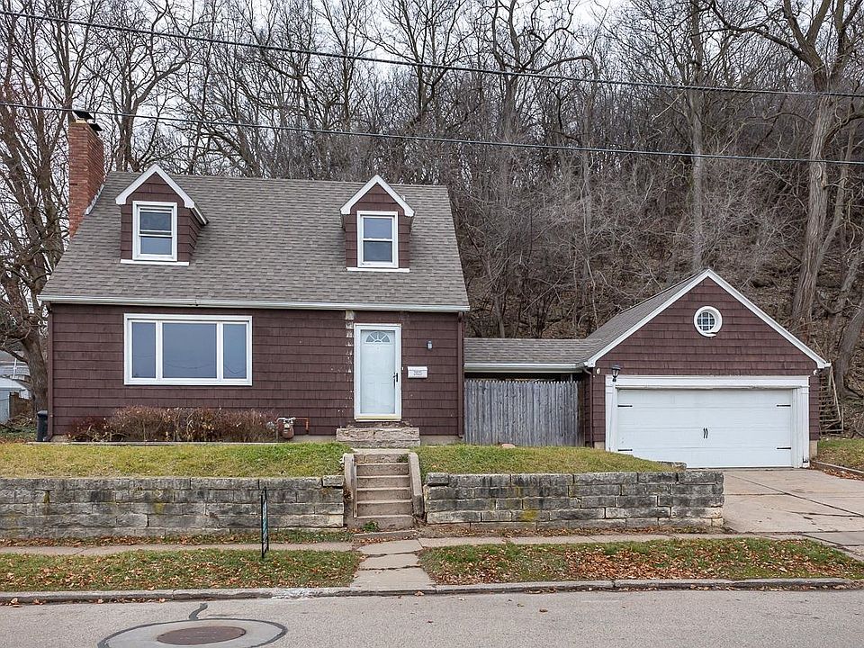 2025 Lincoln Ave, Dubuque, IA 52001 | MLS #148628 | Zillow